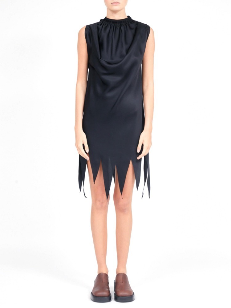 BLACK RAW-HEM SATIN DRESS  MM6 블랙 로우 헴 새틴 드레스 - 아데쿠베