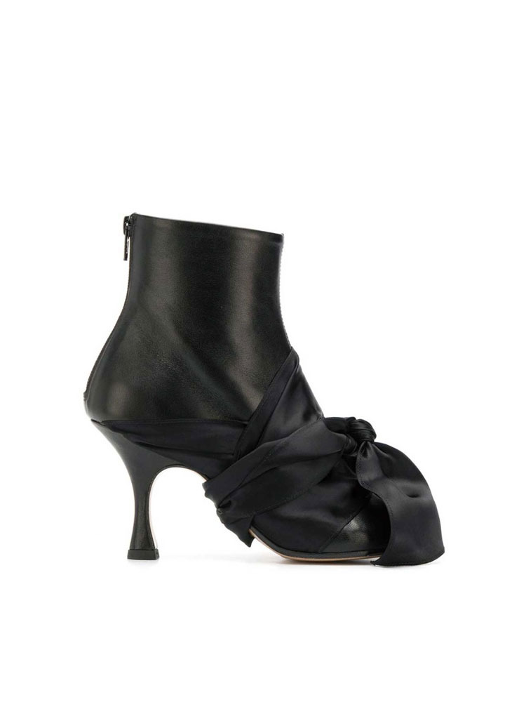 MM6 앵클 부츠  BLACK TIED ANKLE BOOTS - 아데쿠베