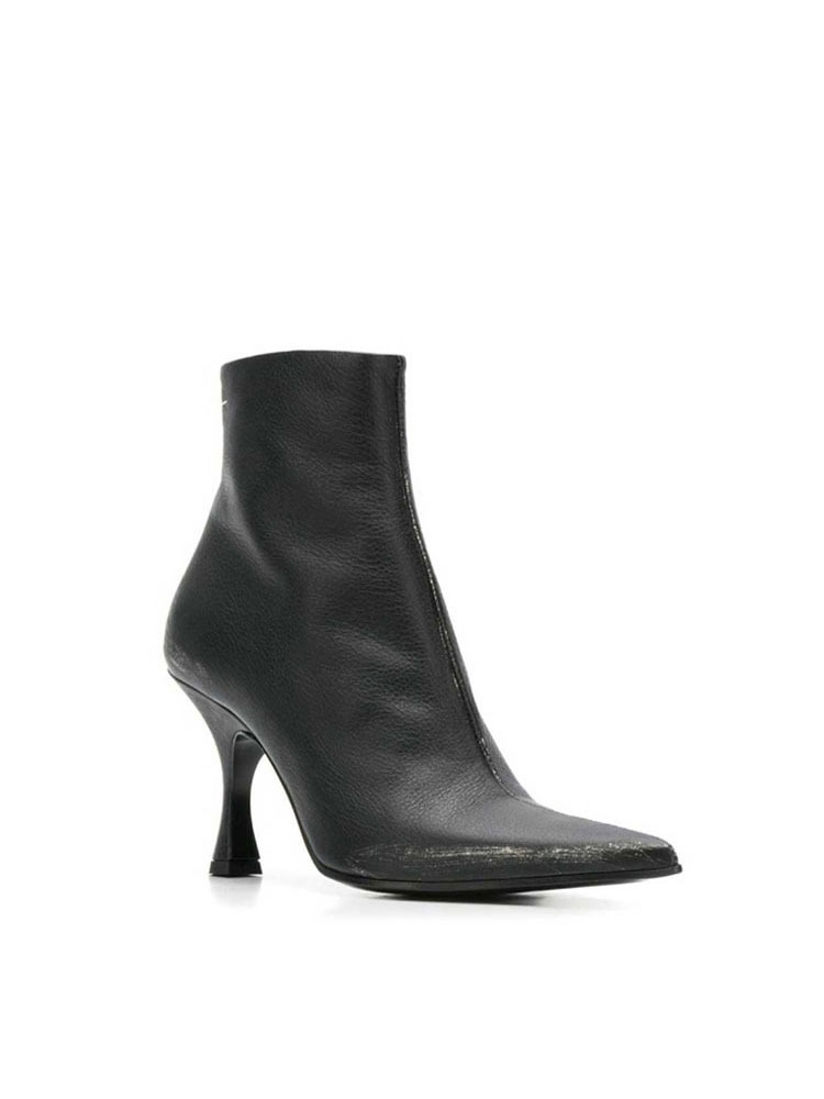 MM6 스틸레토 힐  BLACK STILETTO ANKLE BOOTS WITH DIRT - 아데쿠베